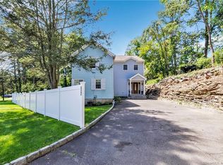 422 Wilson St, Fairfield, CT 06825