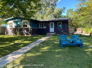 3700 S Fox Pointe St, Lansing, MI 48911