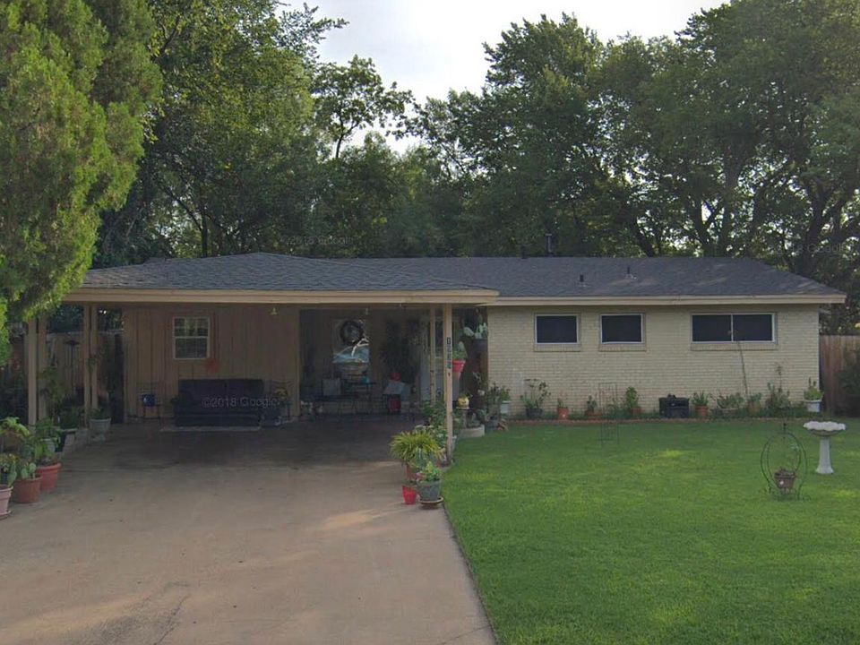 1st image of 1935 Pilgrim Dr