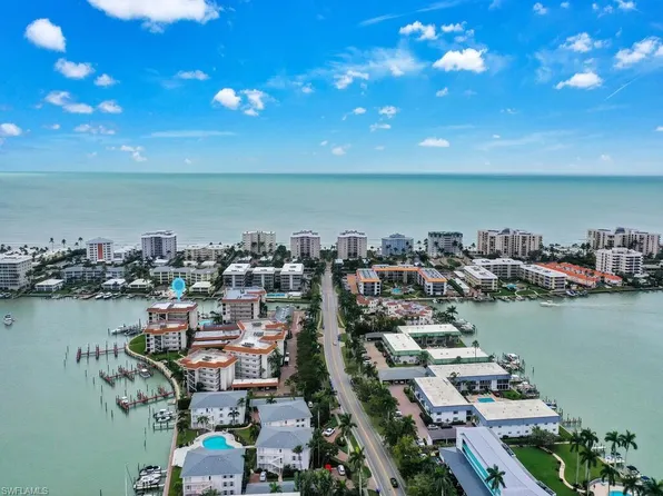 222 Harbour DR #103, NAPLES, FL 34103
