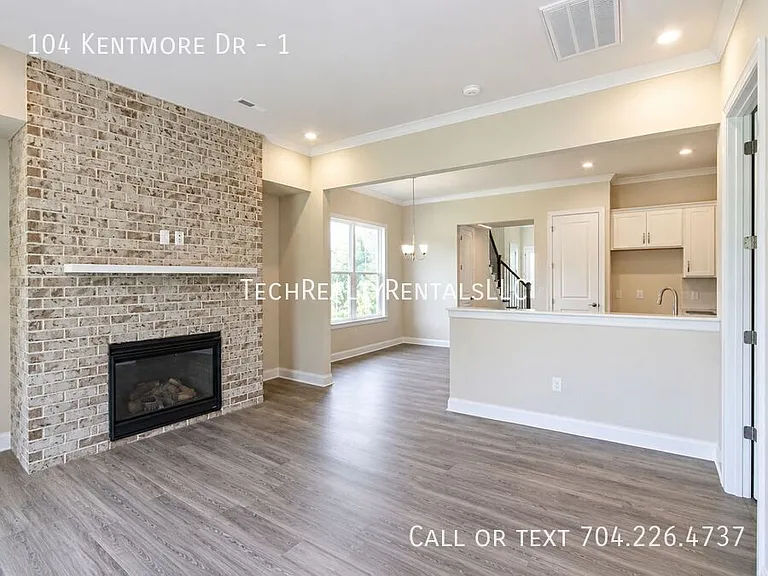 104 Kentmore Dr #1 — Photo 9