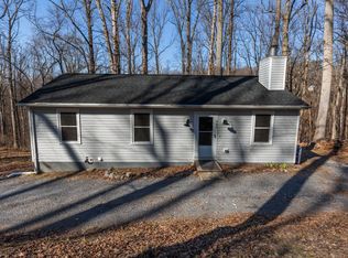 462 Wild Rose Ln, Harpers Ferry, WV 25425