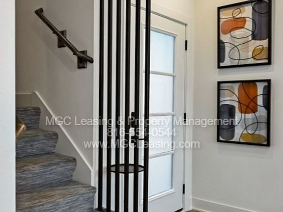 3rd image of 6517-6519 Marsh Ct