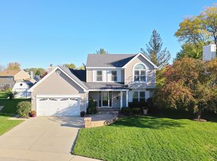 18060 W Stockton Ct, Gurnee, IL 60031