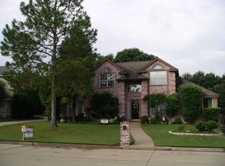 5514 Emerald Park Blvd, Arlington, TX 76017