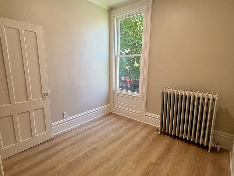 16 McElwain Ave — Photo 4
