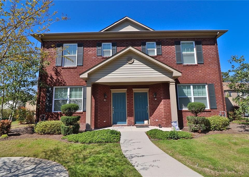 1st image of 415 Oakstone Trl