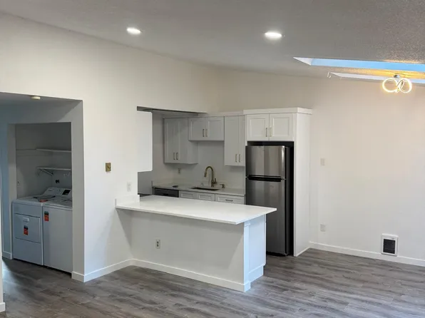 201 E 36th St APT A, Tacoma, WA 98404