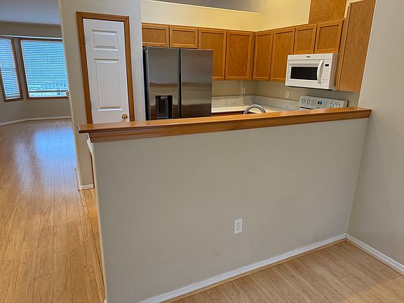 5th image of 2109 Northlake Ave