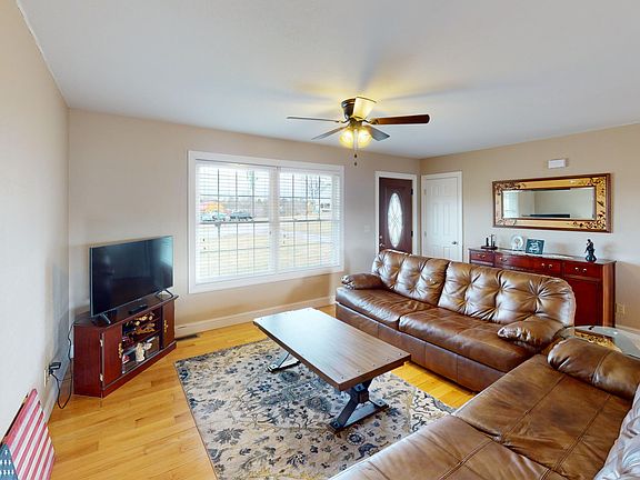 2nd image of 193 Hawkins Rd
