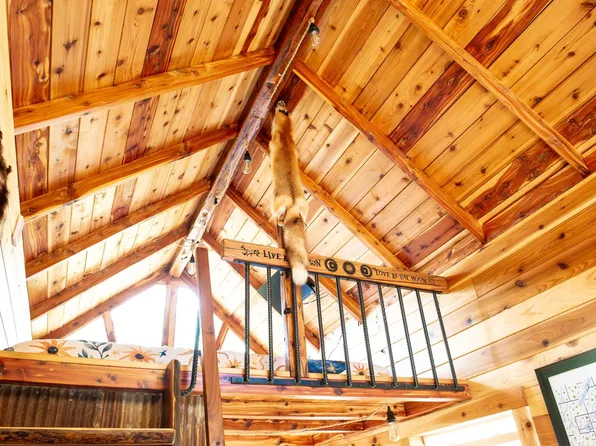20AC Velvet St, Sandstone, MN 55072