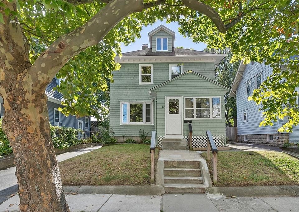 1st image of 92 Bartlett Ave