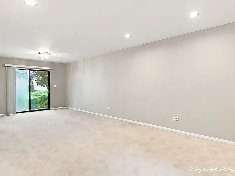 246 Shadowbend Dr — Photo 13