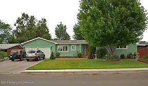 1st image of 909 N Hallett Cir