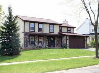 501 Terrace Dr, Algonquin, IL 60102