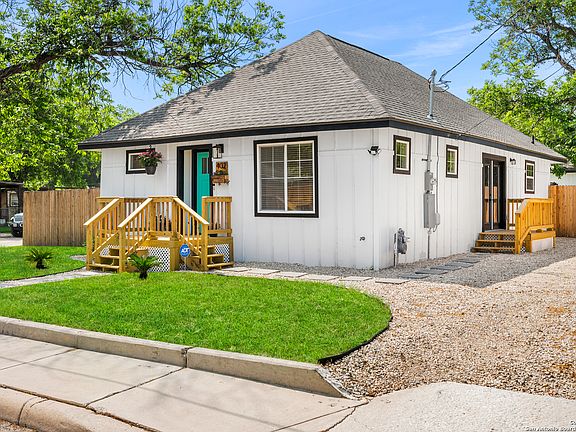 5th image of 402 Eskimo Street