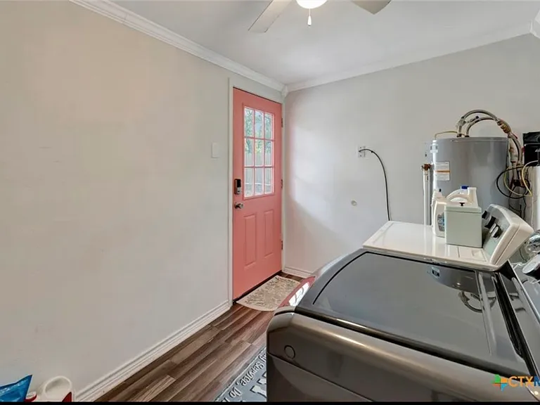 51 Sandra Dr — Photo 10