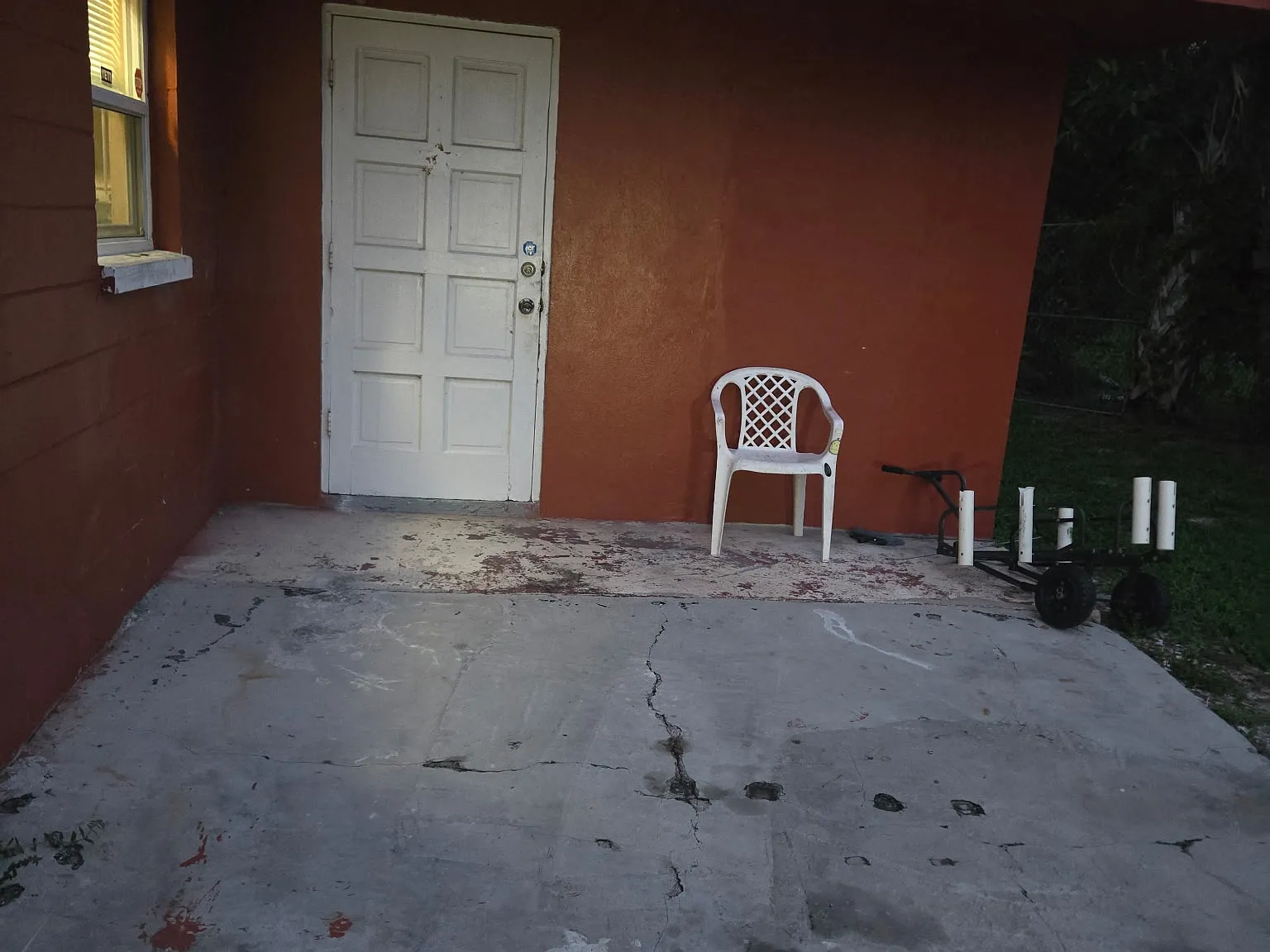 2 bed, $1,400 — Photo 1