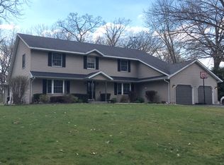 609 Greenwood Dr, Morrison, IL 61270