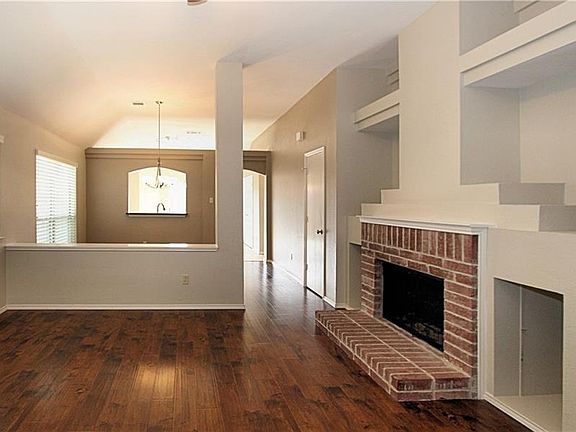 5th image of 1605 Prescott Cir
