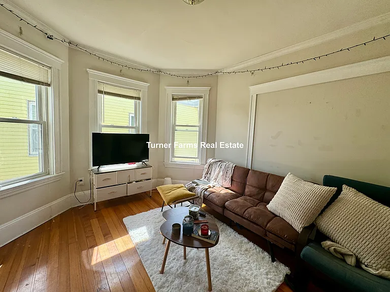 101 Heath St #33 — Photo 15
