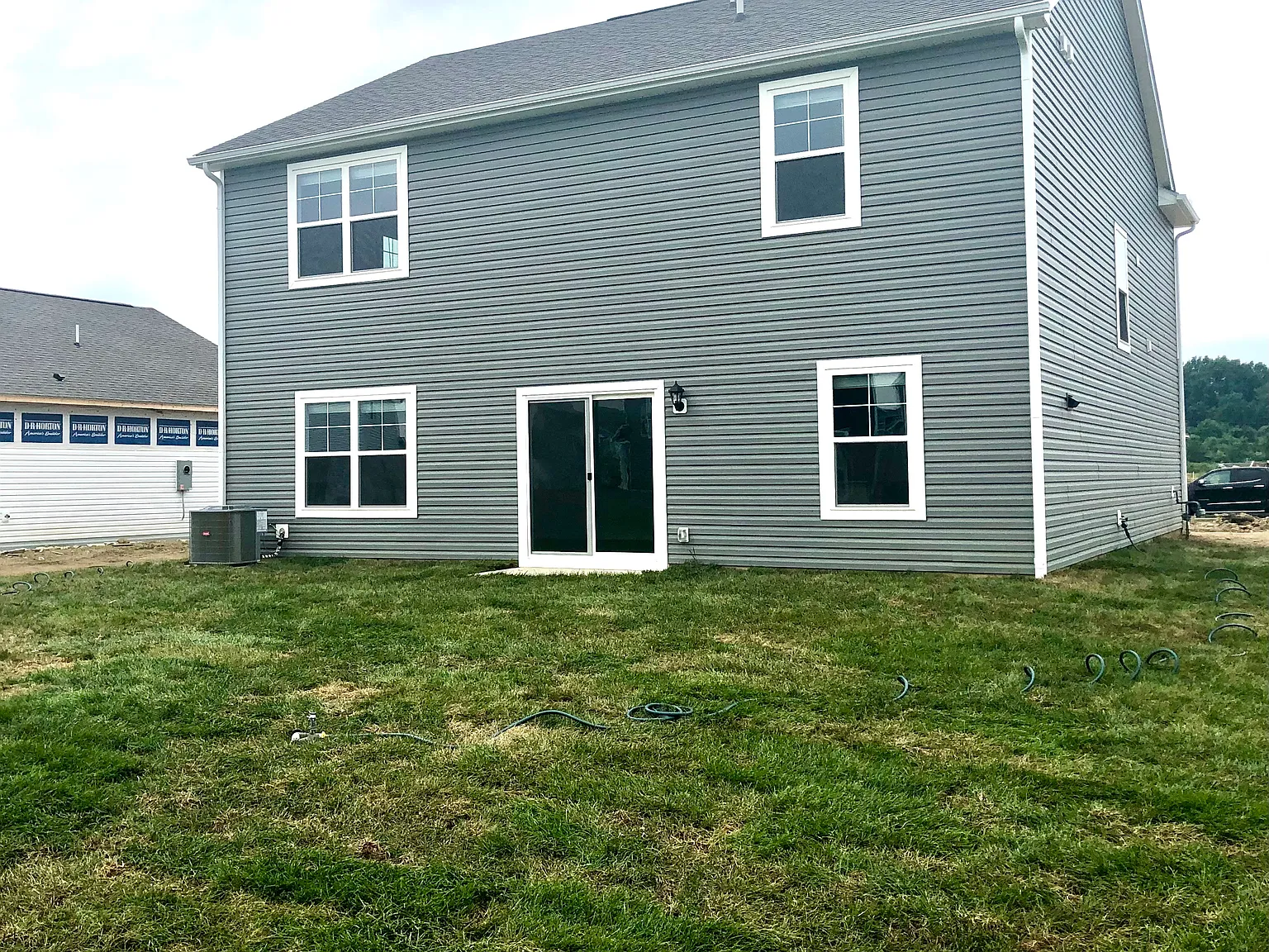 4 bed, 2.5 bath, 2346 sqft, $2,750 — Photo 2