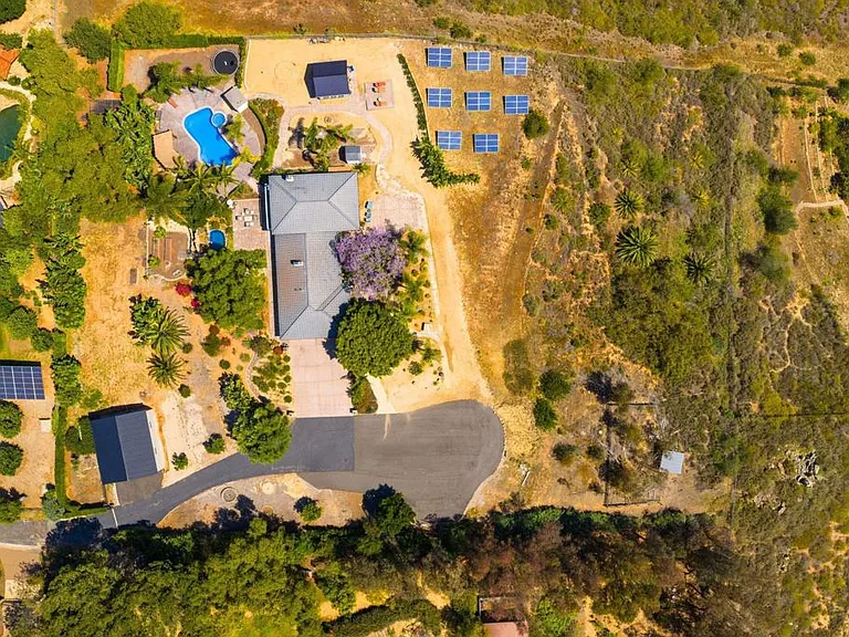 20063 Elfin Forest Ln — Photo 68