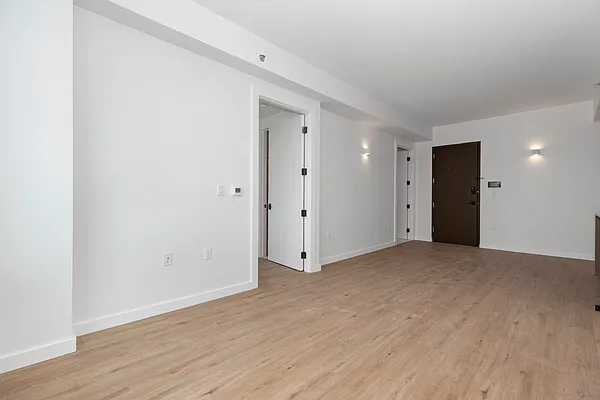 Rented by Nooklyn NYC LLC | media 108