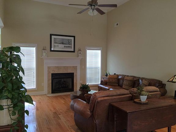 5th image of 7924 Forbes Ln