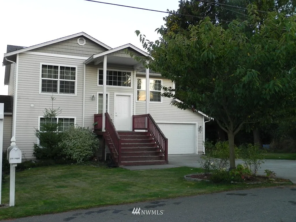 6111 Lombard Avenue #B photo 1