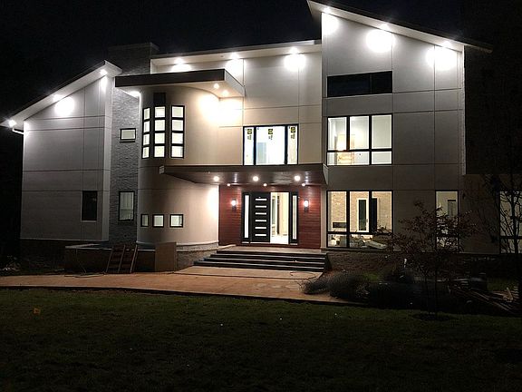 4th image of 1442 Oakview Dr