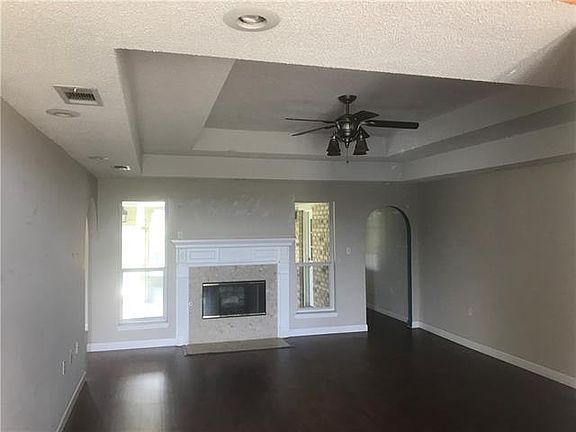 3rd image of 21 Kristen Ct