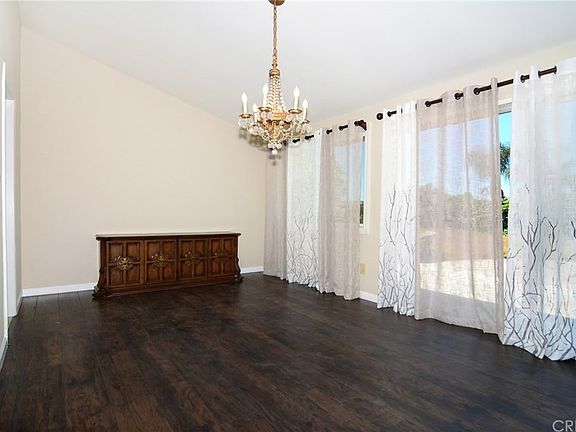 5th image of 5651 Collins Pl