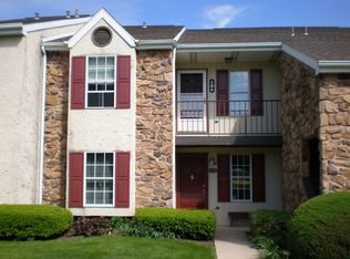 106 Oak Knoll Cir, Millersville, PA 17551