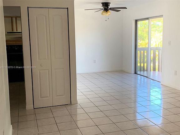 4th image of 1642 W 42nd St #1642