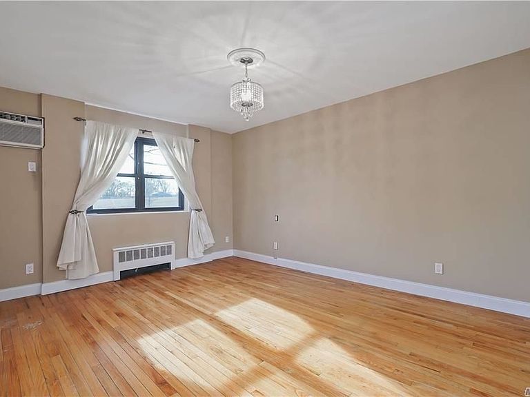 8411 Shore Pkwy Howard Beach, NY, 11414 Apartments for Rent Zillow