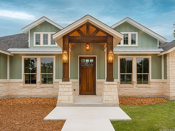 3rd image of 149 Hondo Drive