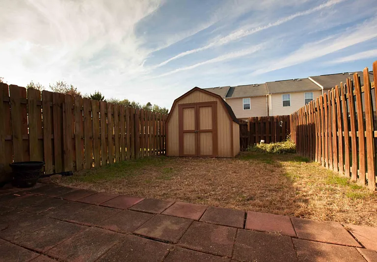 10502 Guilderland Ct — Photo 13