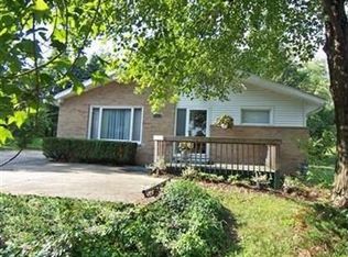 1499 Steese Rd, Uniontown, OH 44685