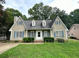 824 N Royal Tower Dr, Irmo, SC 29063