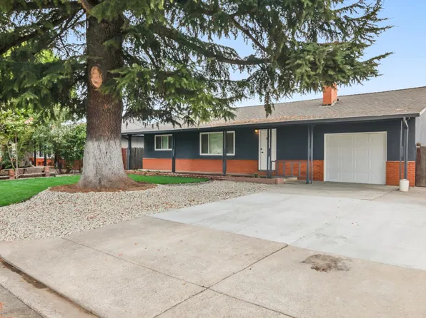 1204 Maple Dr, Oakdale, CA 95361