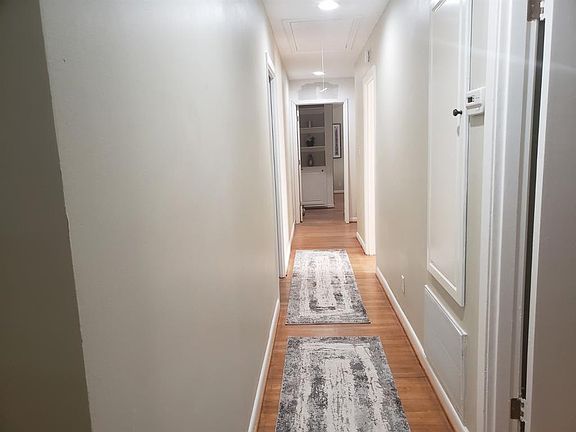 4th image of 7914 Longridge Dr