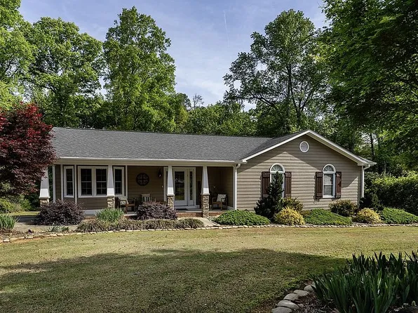 2322 Bearskin Ln, Monroe, NC 28110