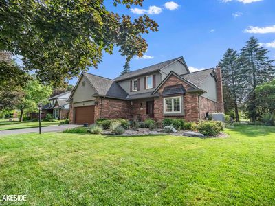 650 Lexington Dr, Rochester Hills, MI, 48307