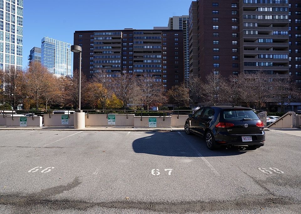 1st image of 9 Hawthorne Place Pkg #67