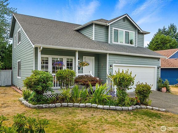 2nd image of 5601 Thornbury Drive SE