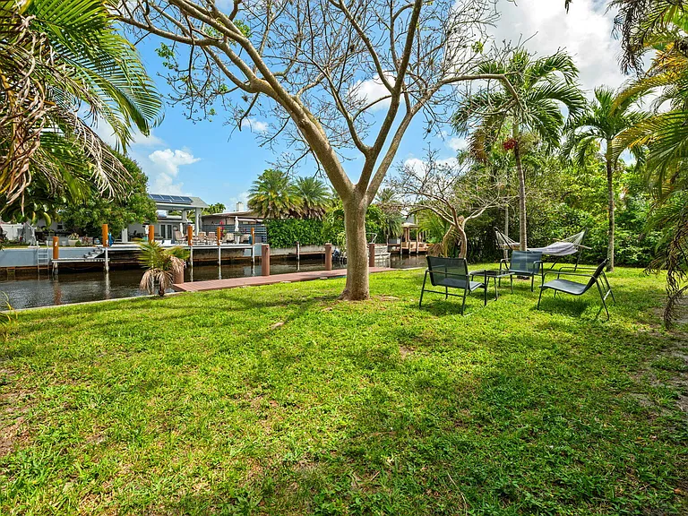2512 Sugarloaf Ln — Photo 6