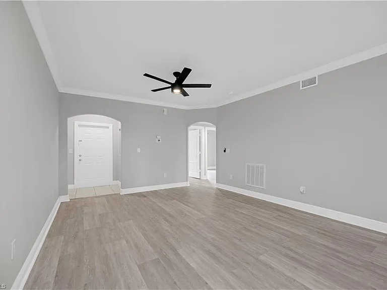 4172 Castilla Cir #101 — Photo 8
