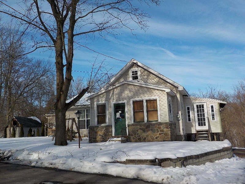 2nd image of 1 Inman Ave