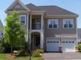 22736 Highcrest Cir, Ashburn, VA